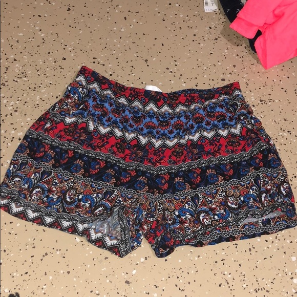 shorts - Picture 1 of 2